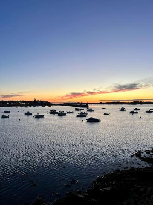 Bel Appartement De Bord De Mer Avec Veranda Roscoff Eksteriør bilde
