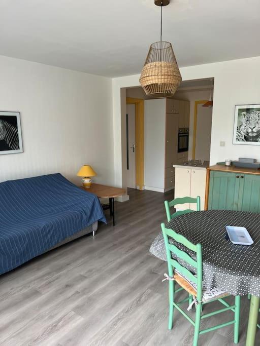 Bel Appartement De Bord De Mer Avec Veranda Roscoff Eksteriør bilde